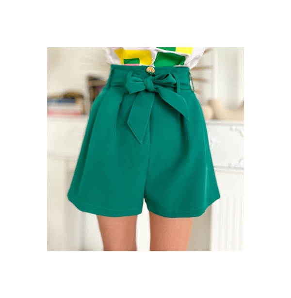 Къси панталонки с висока талия и колан/ зелено