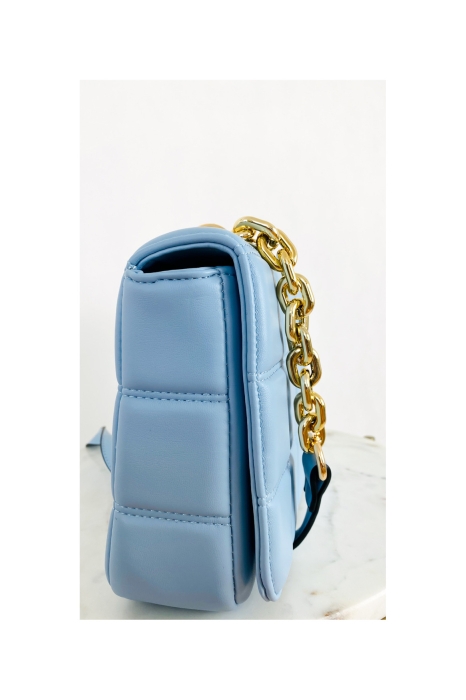 Дамска чанта в светло син цвят, капитонирана