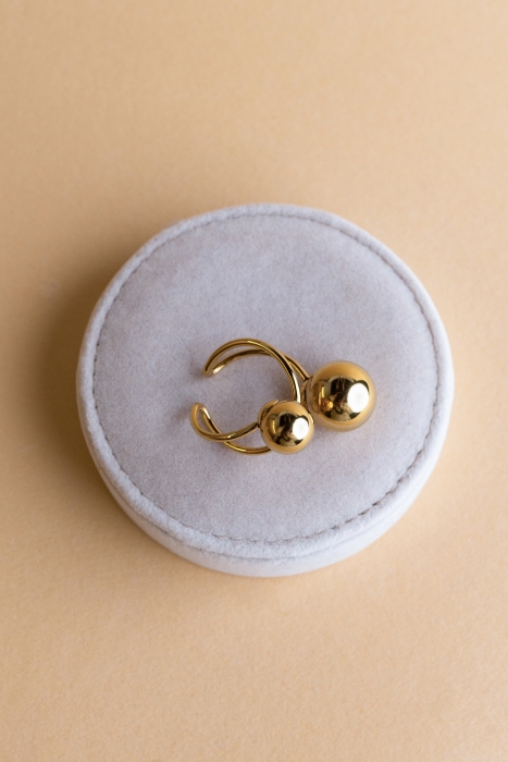 Дамски пръстен със златисти топчета/ златист цвят
