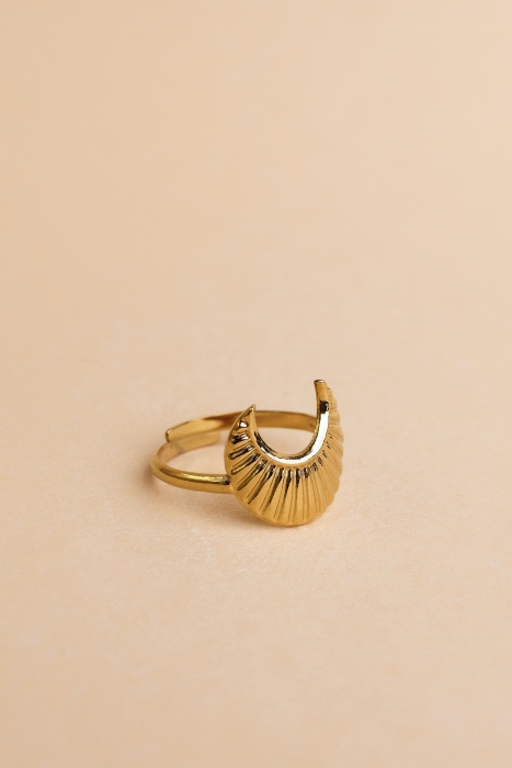 Дамски бохо пръстен с регулеруема ширина/ златист цвят